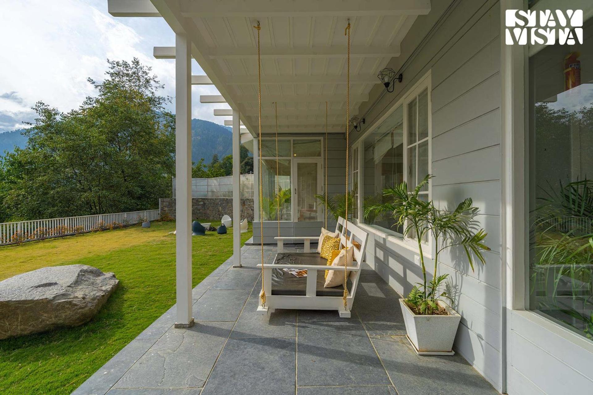 Stayvista At Riverside Symphony - Bonfire, Bbq, Wifi Manali  Exterior photo